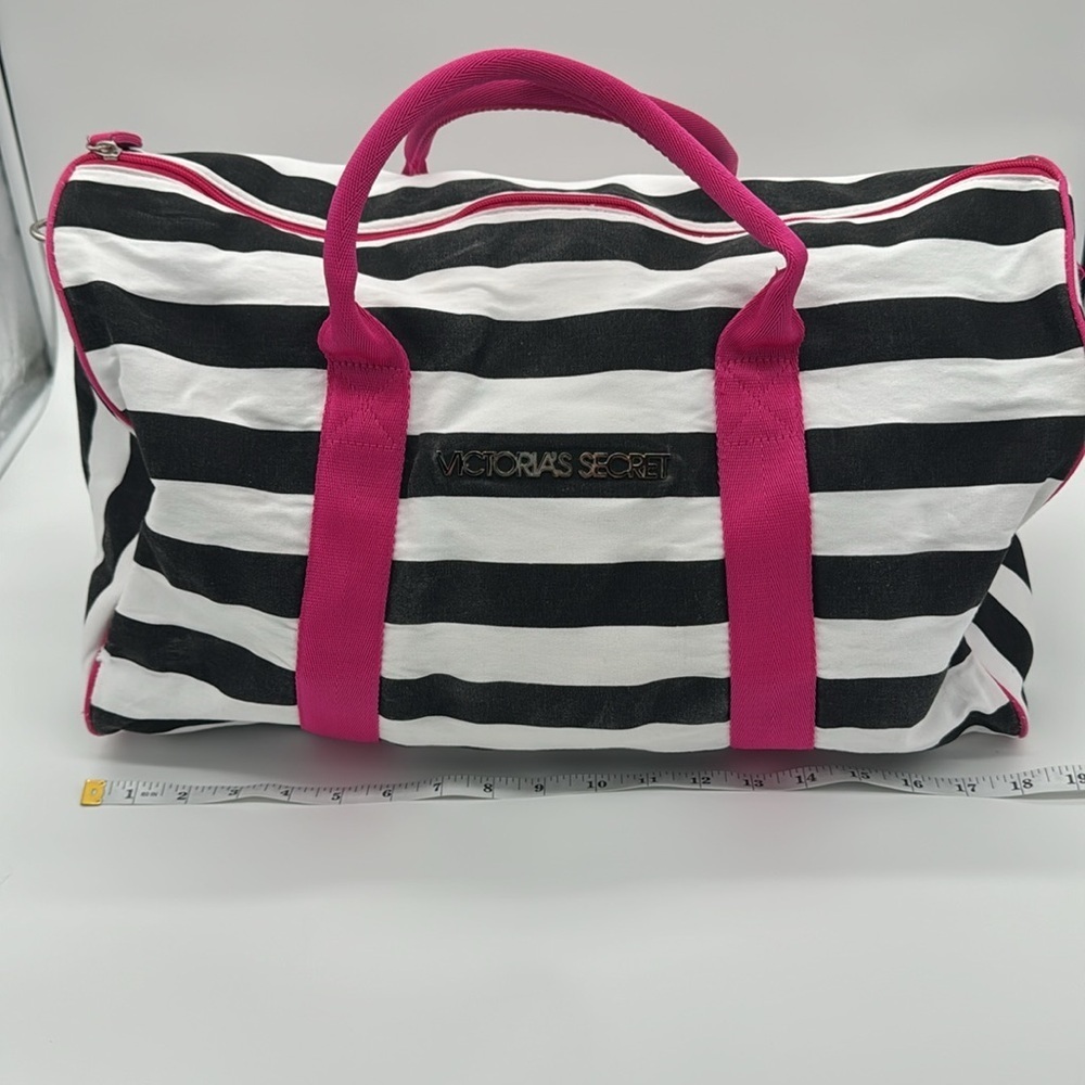 VICTORIA'S SECRET Zip around‎ MEDIUM Bag Shopping/Travel/Striped - Picture 8 of 11